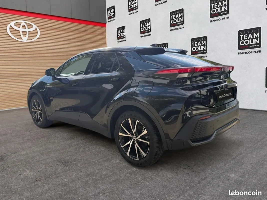 Toyota C-Hr 2024 photo 3