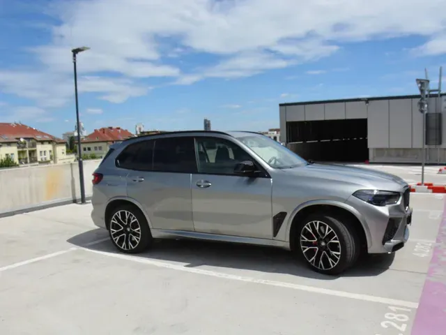 BMW X5 M 2021 photo 2