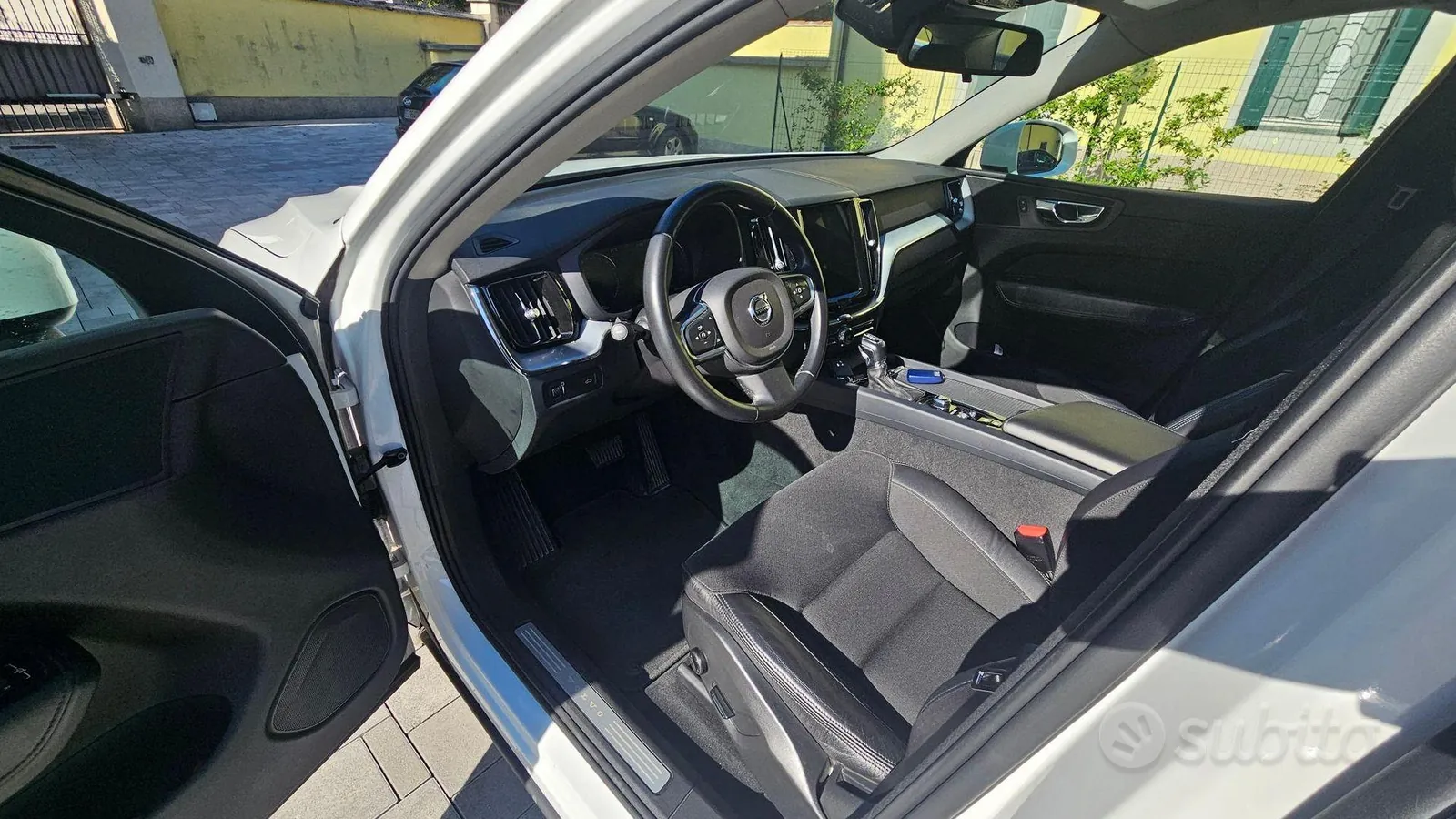 Volvo Xc60 2017 photo 5