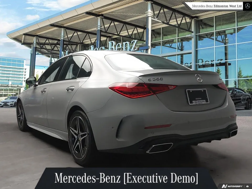 Mercedes-Benz C-Class 2025 photo 4