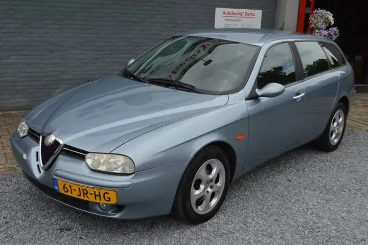 Alfa Romeo 156 2002 photo 2