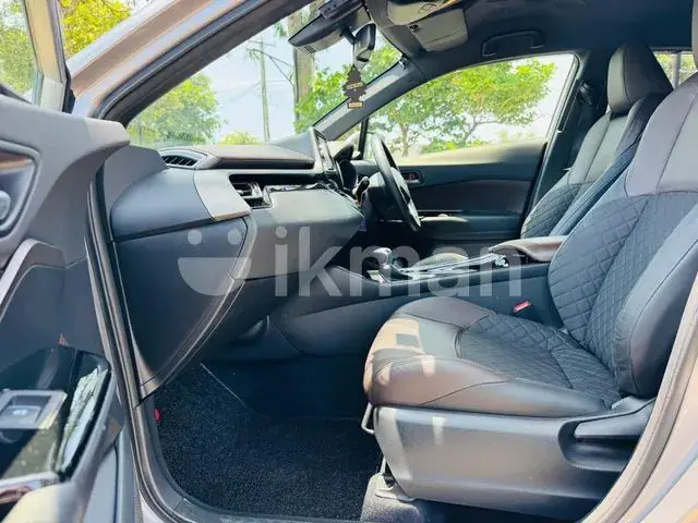 Toyota C-Hr 2018 photo 3