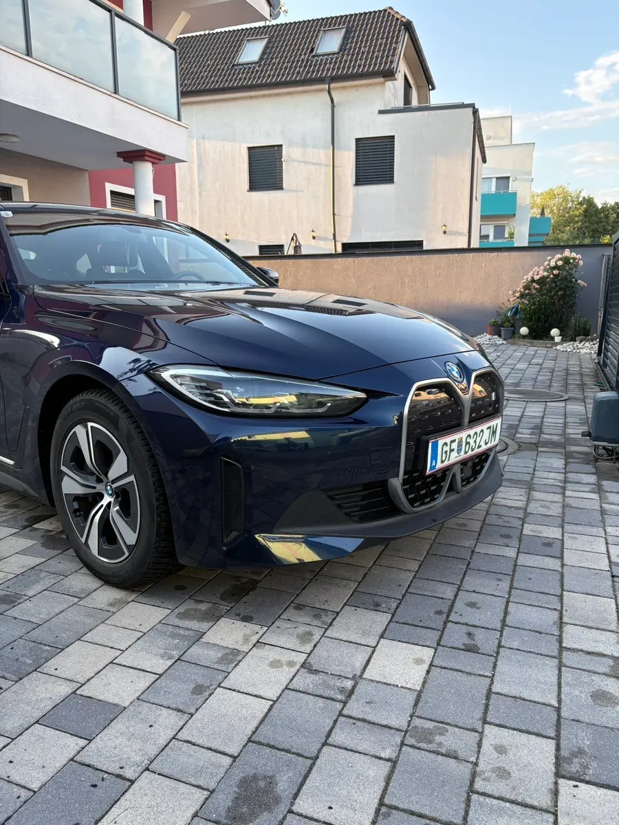 BMW I4 2023 photo 3