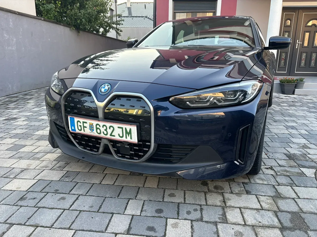 BMW I4