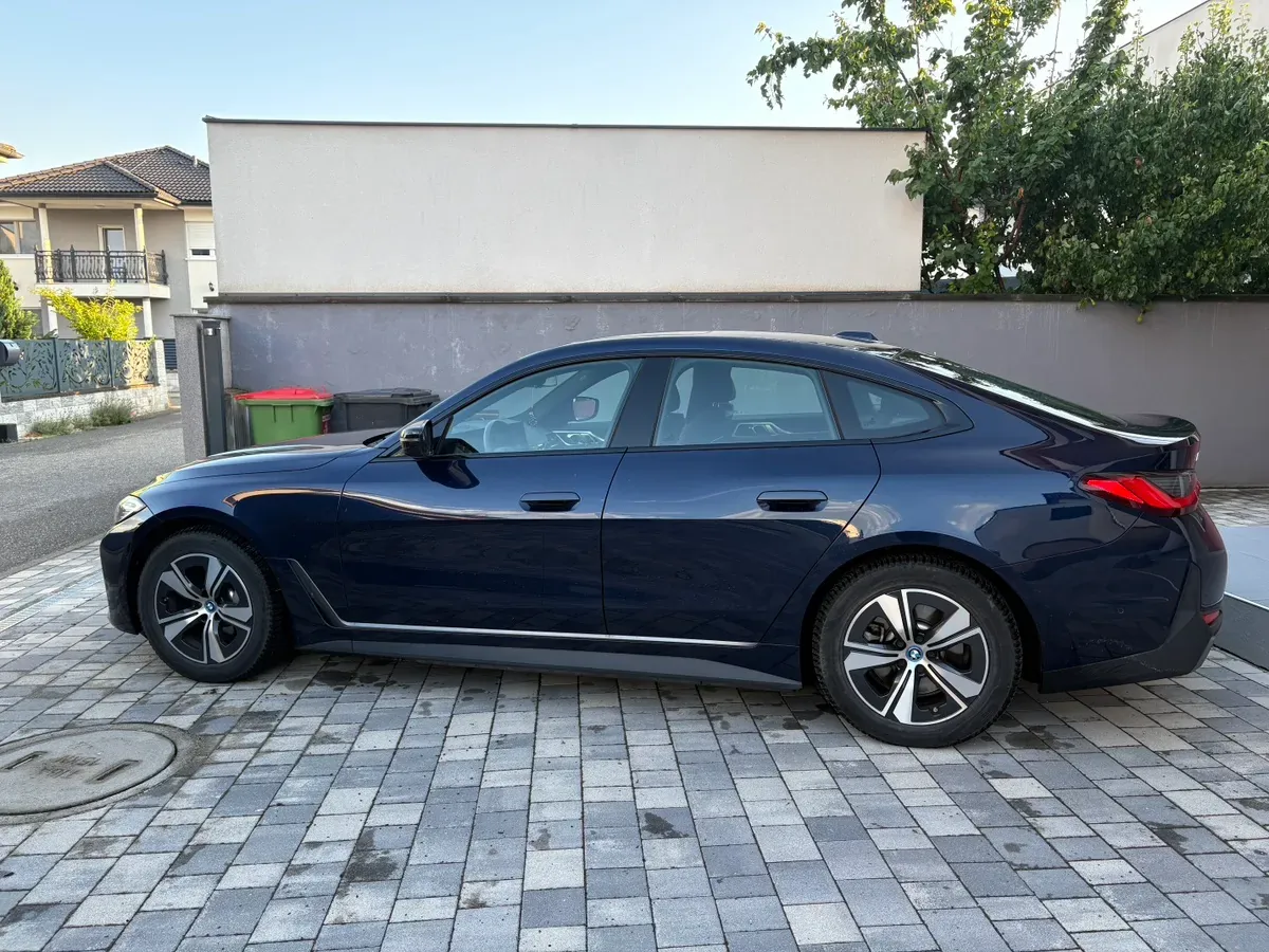 BMW I4 2023 photo 2