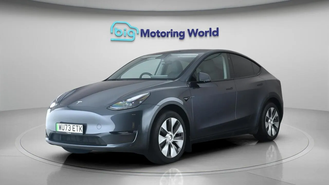 Tesla Model Y 2023 photo 4