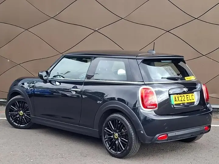 Mini Cooper Se 2022 photo 2