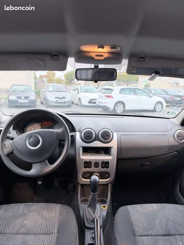 Dacia Logan 2009 photo 5