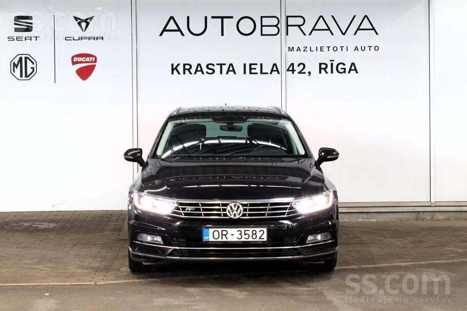 Volkswagen Passat 2019 photo 2