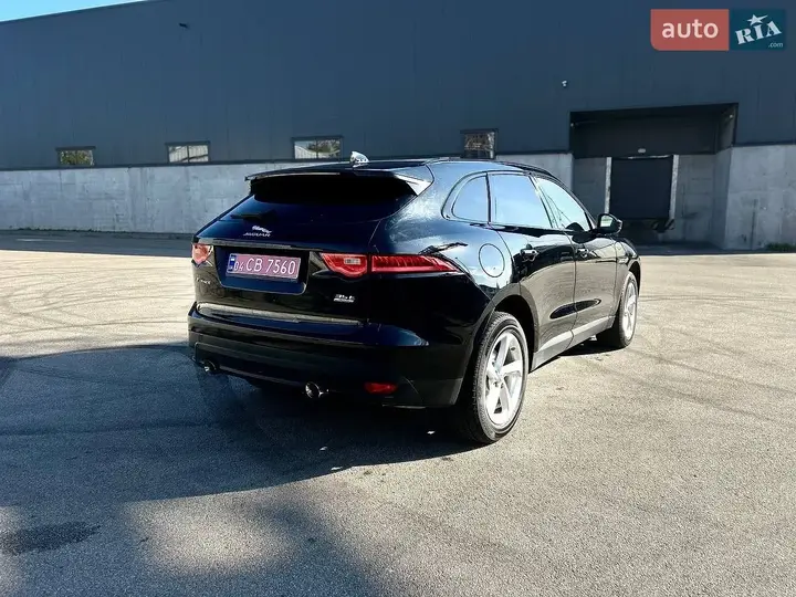 Jaguar F-Pace 2016 photo 4