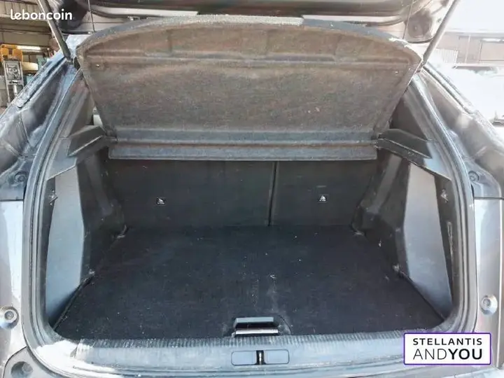 Peugeot 2008 2022 photo 5