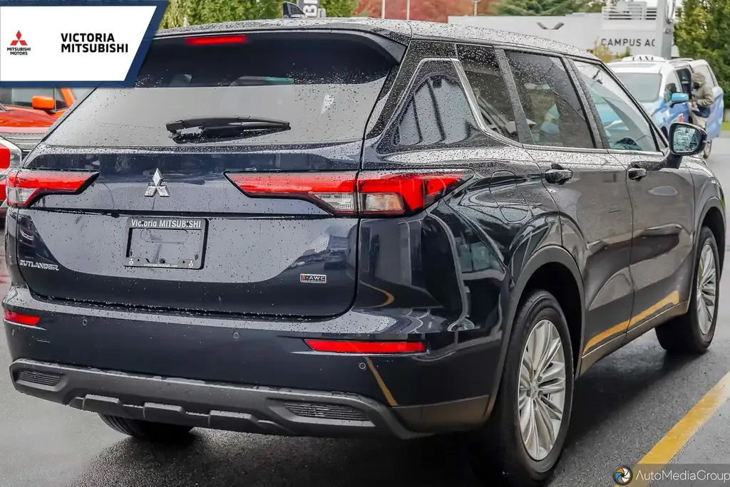 Mitsubishi Outlander 2024 photo 4