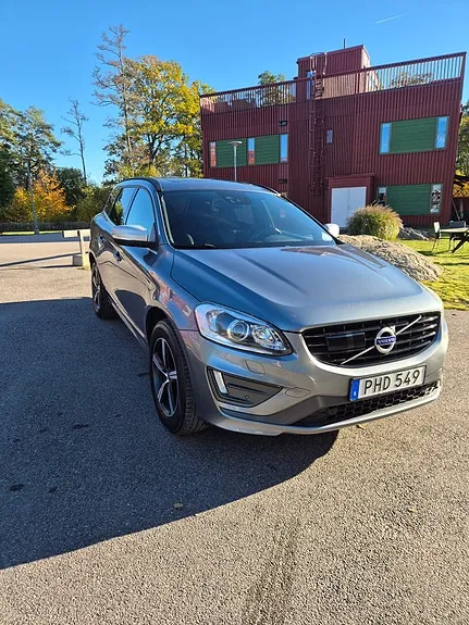 Volvo Xc60 2017 photo 2