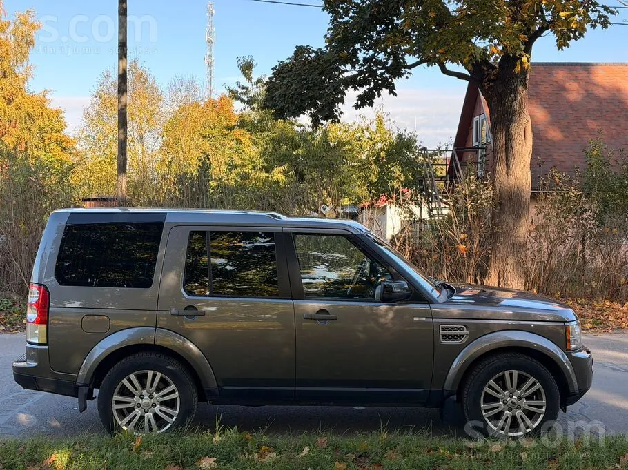 Land Rover Discovery 4 2009 photo 4