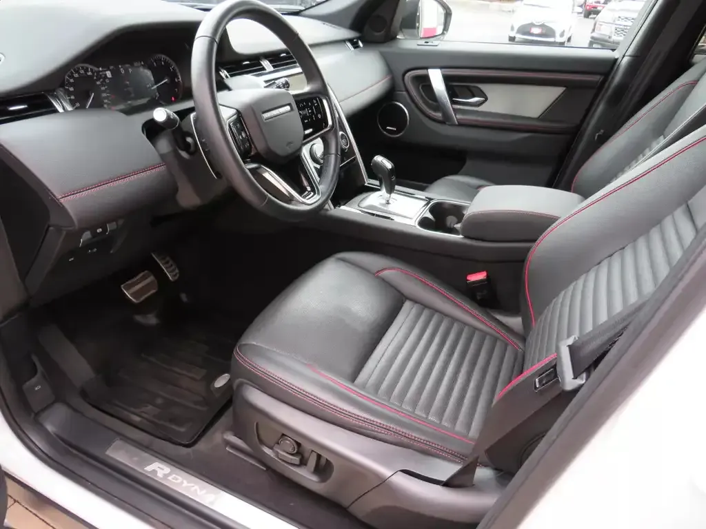 Land Rover Discovery Sport 2023 photo 4