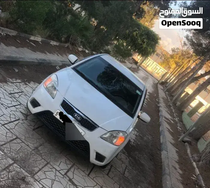 Kia Rio 2010 photo 4