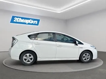Toyota Prius 2015 photo 5
