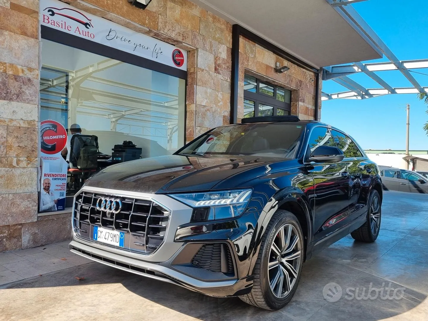 Audi Q8 2023 photo 2