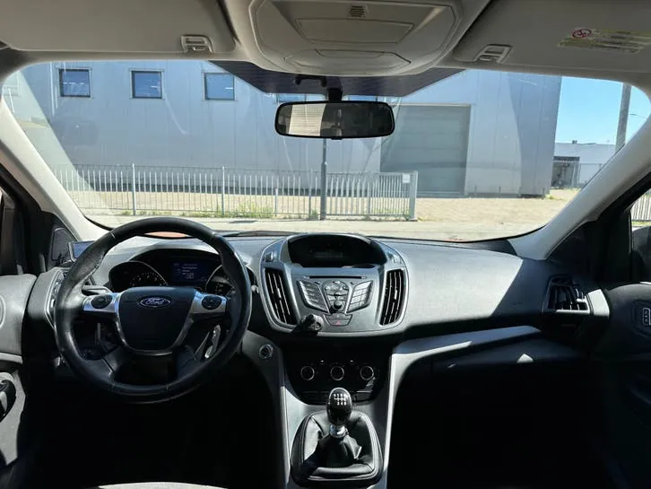 Ford Kuga 2013 photo 3