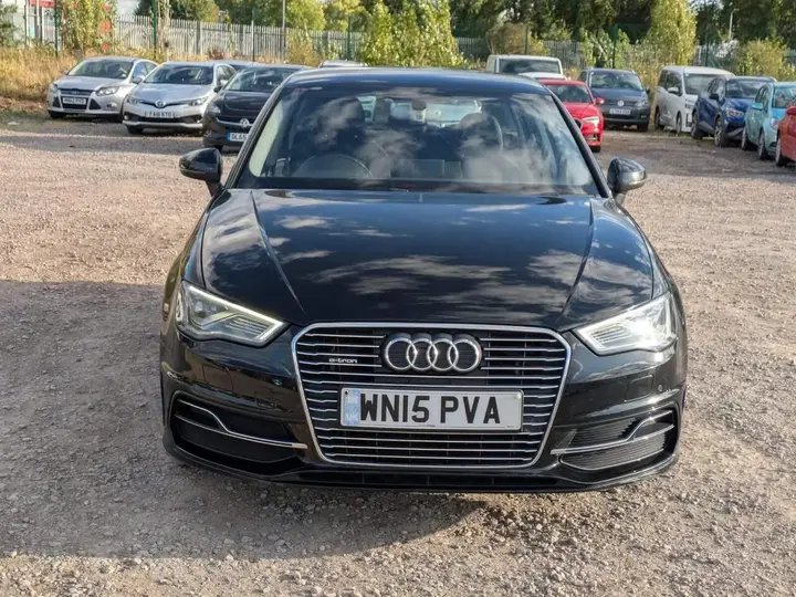 Audi A3 2015 photo 3