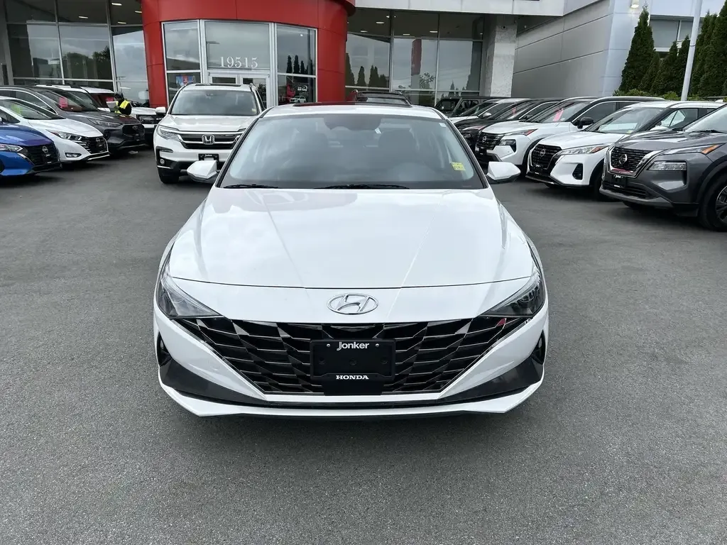 Hyundai Elantra 2023 photo 3