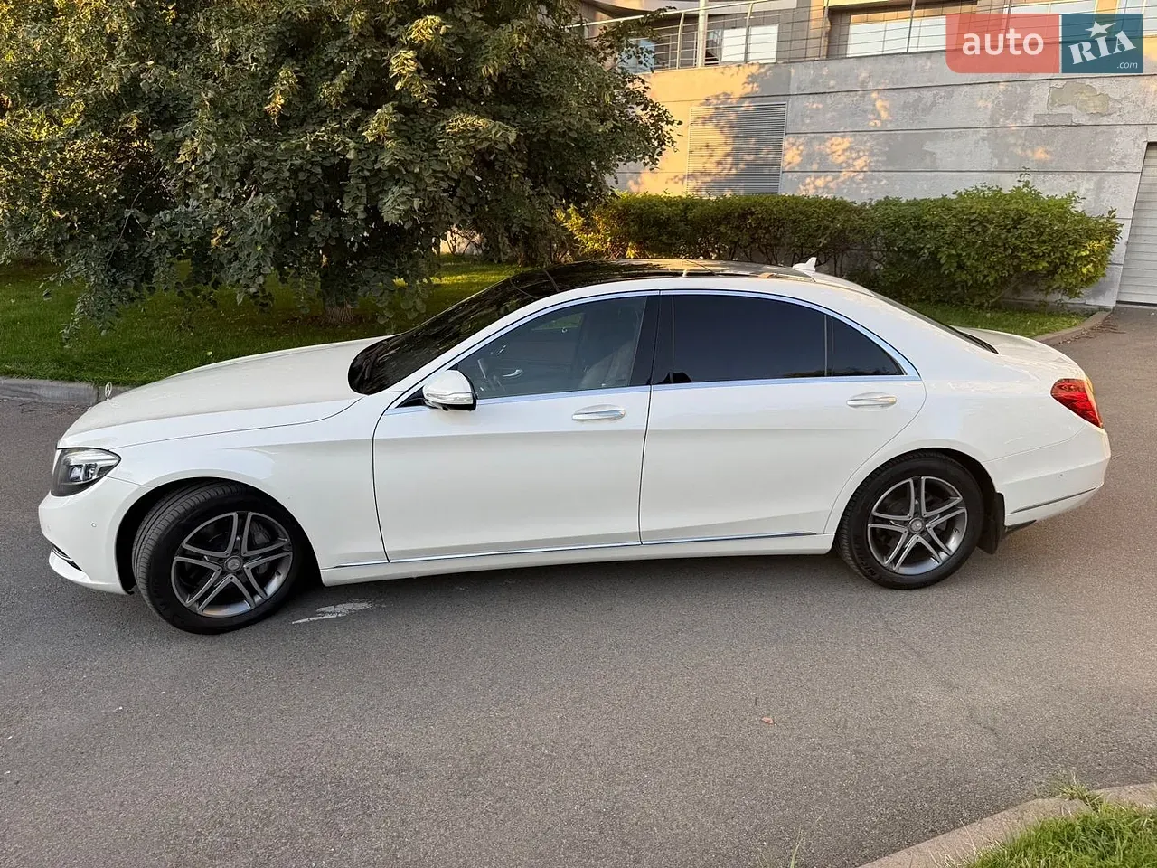 Mercedes-Benz S-Class 2015 photo 5