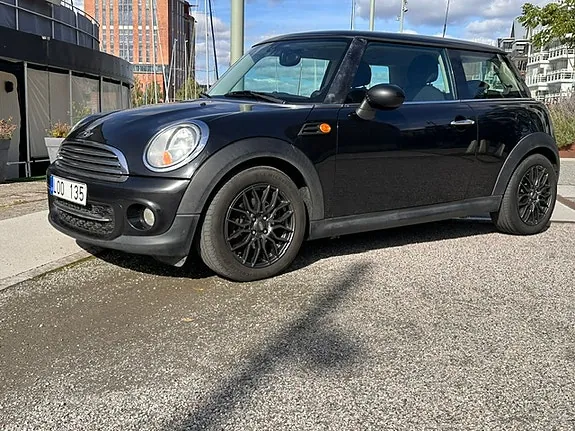 Mini Cooper 2011 photo 2