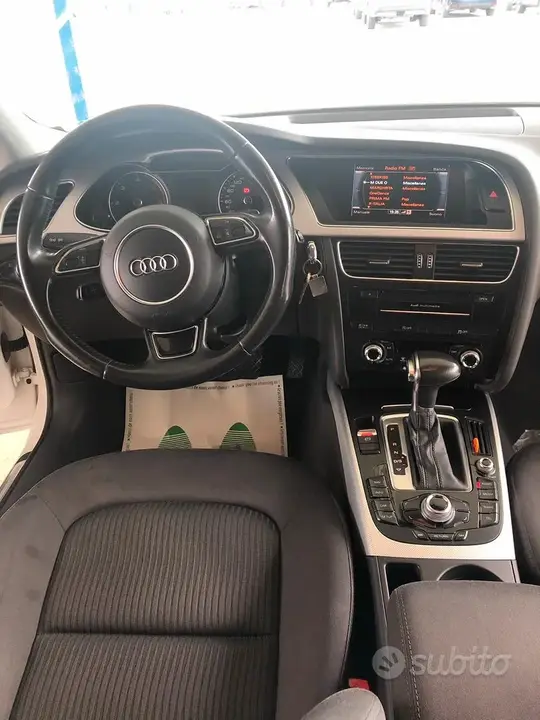 Audi A4 2015 photo 2