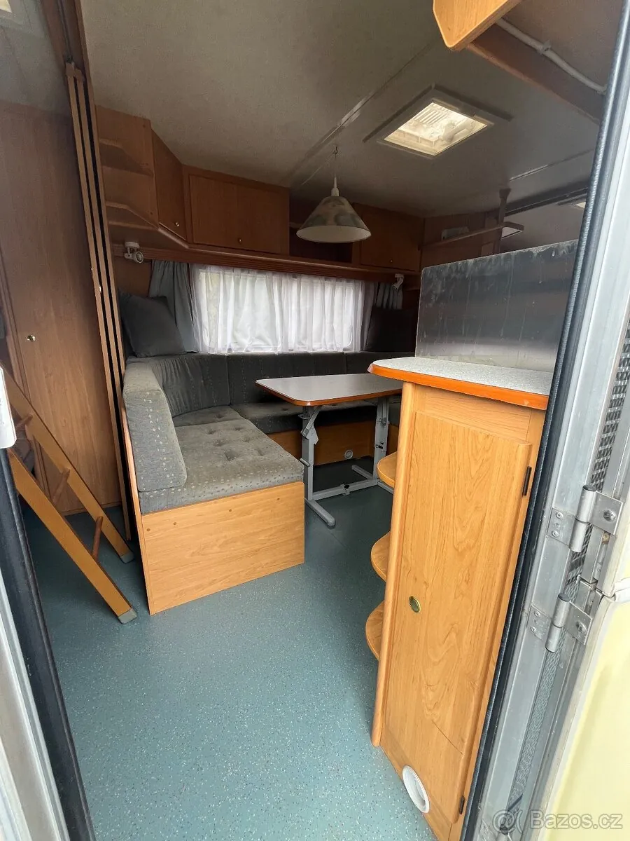 Dethleffs Caravan photo 4