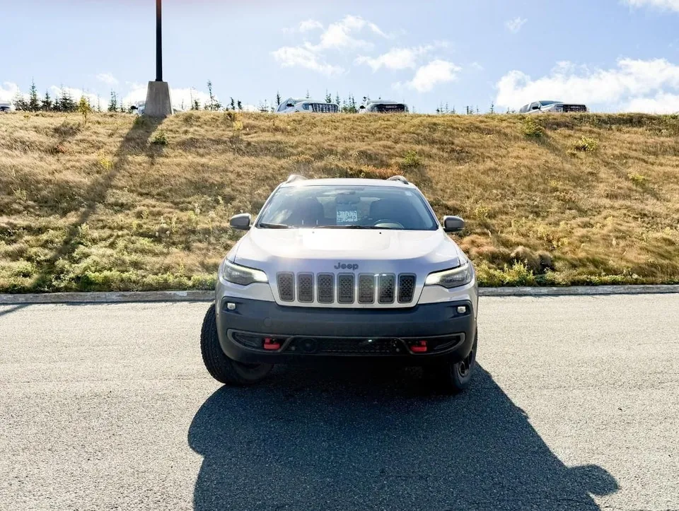 Jeep Cherokee 2021 photo 3