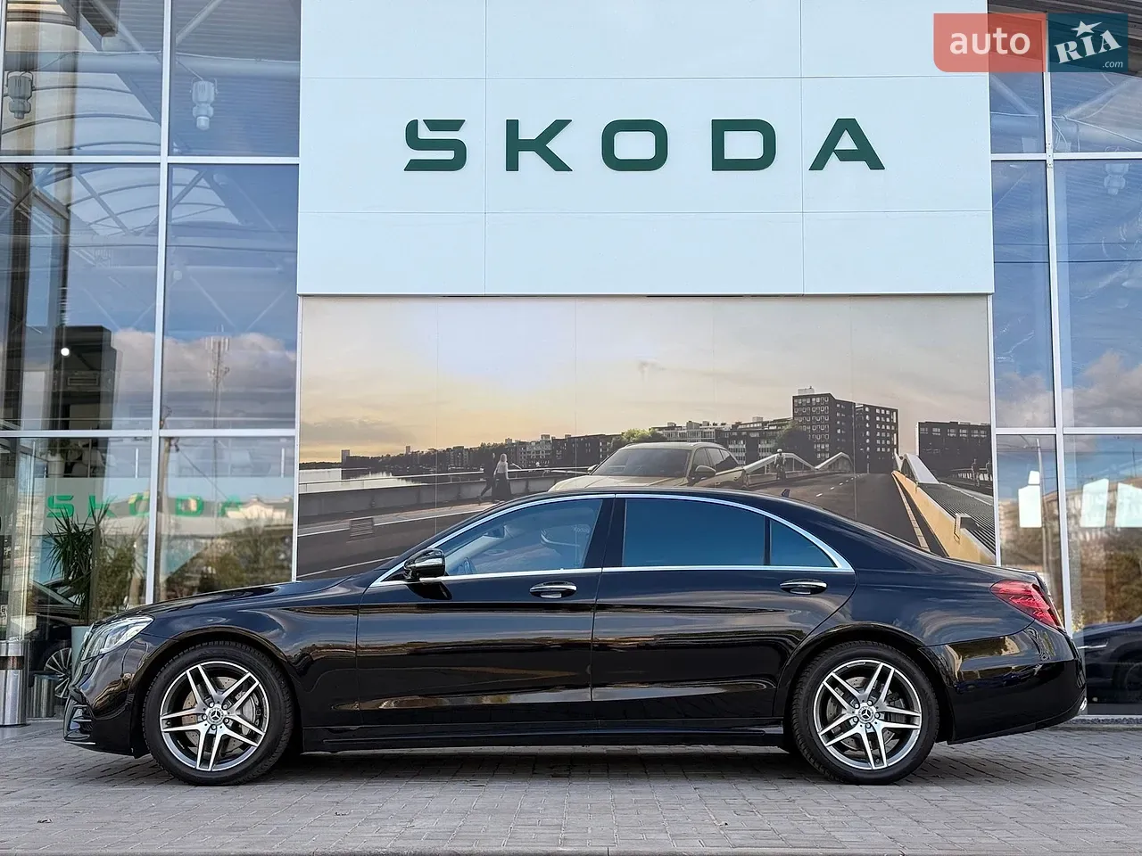 Mercedes-Benz S-Class 2016 photo 4