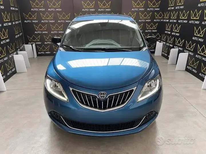 Lancia Ypsilon 2022 photo 2