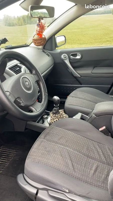 Renault Megane 2008 photo 2