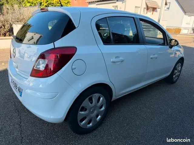 Opel Corsa 2012 photo 5