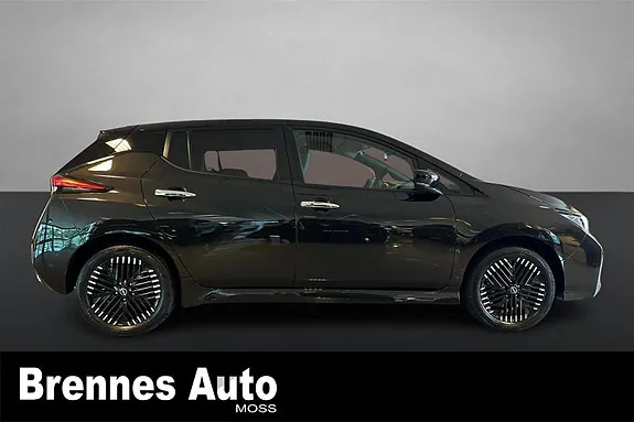 Nissan Leaf 2023 photo 4