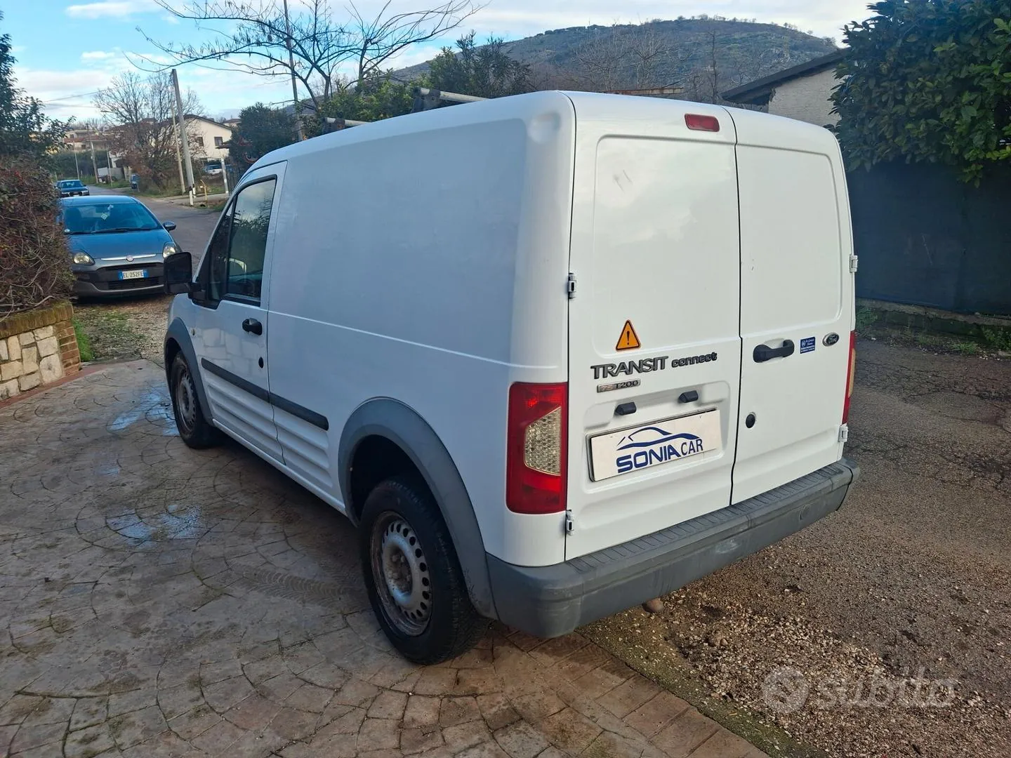 Ford Transit Connect 2009 photo 5