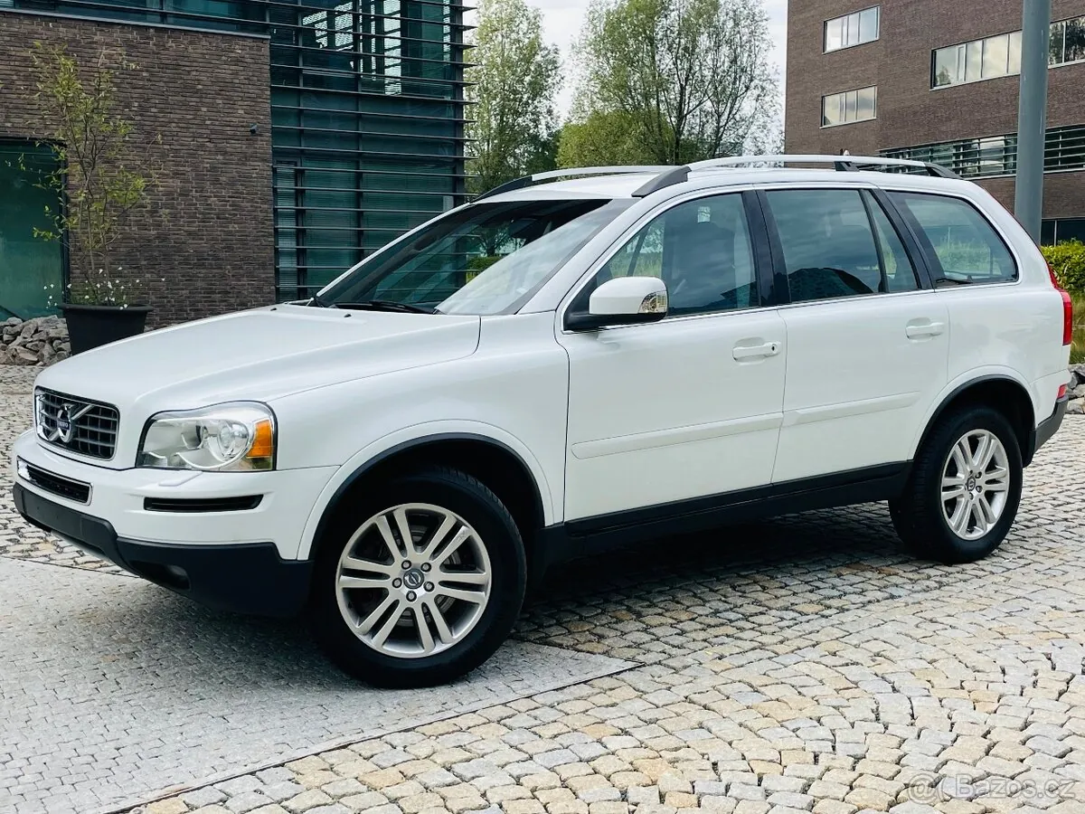 Volvo Xc90 2011 photo 2