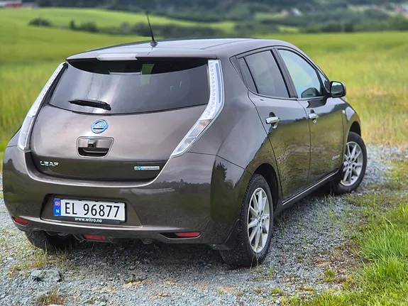 Nissan Leaf 2016 photo 4