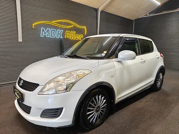 Suzuki Swift 2011 photo 2