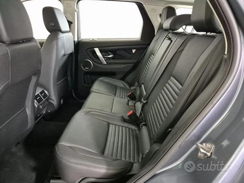 Land Rover Discovery Sport 2022 photo 5