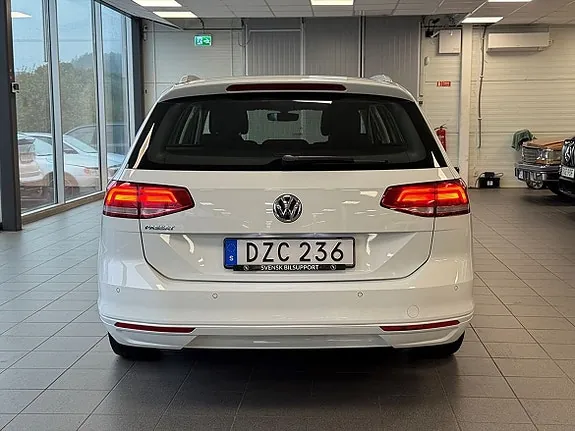Volkswagen Passat 2018 photo 4
