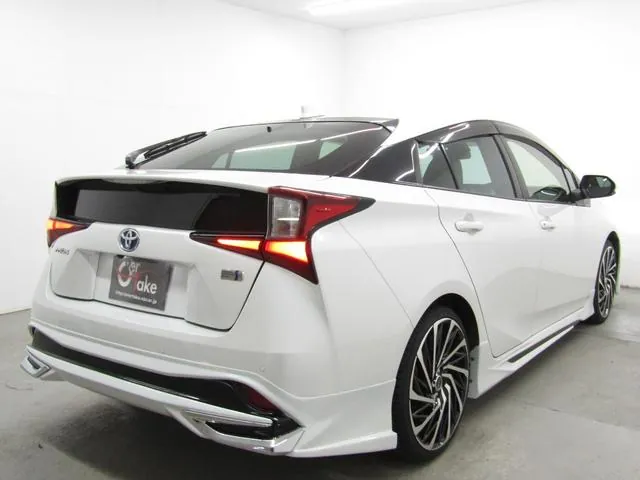 Toyota Prius 2021 photo 3