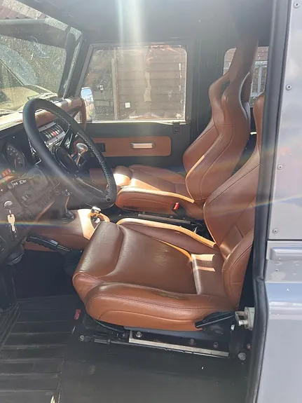 Land Rover Defender 110 1989 photo 4