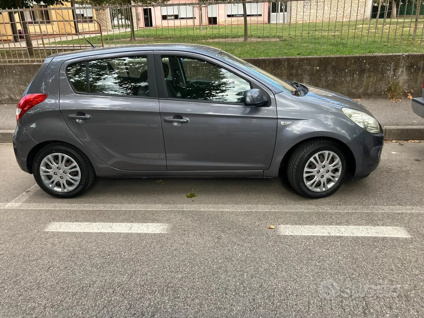 Hyundai I20 2010 photo 2