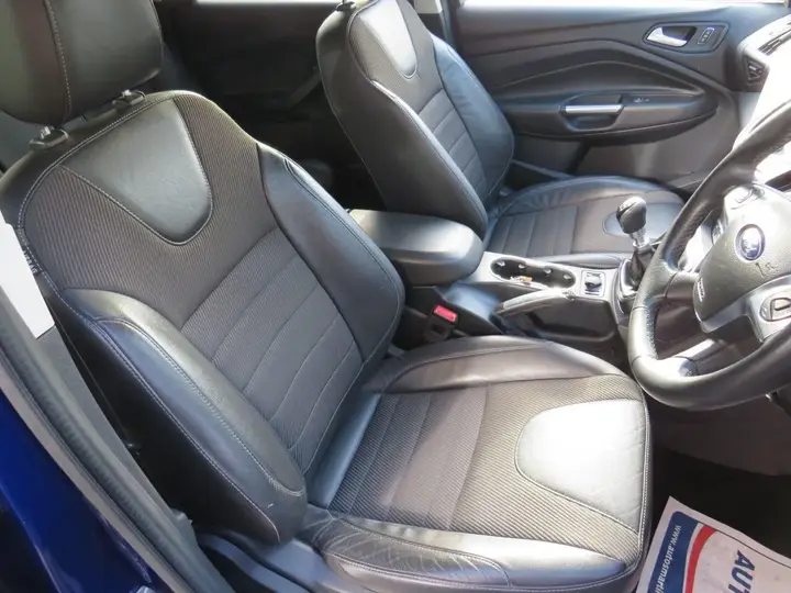 Ford Kuga 2016 photo 5