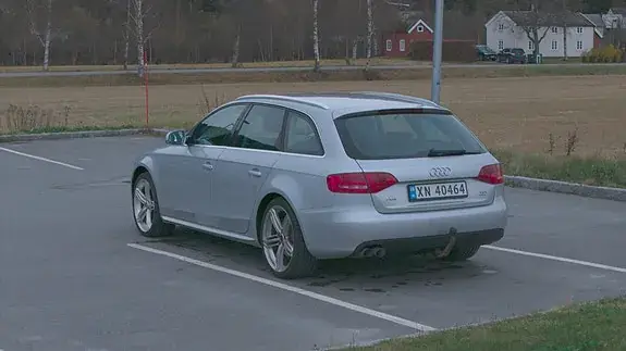 Audi A4 2012 photo 5