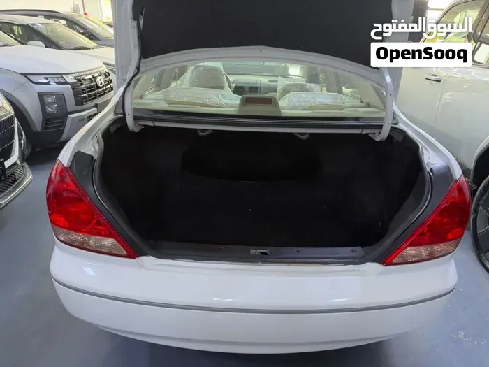 Nissan Sunny 2009 photo 4