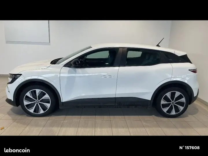 Renault Megane 2022 photo 2