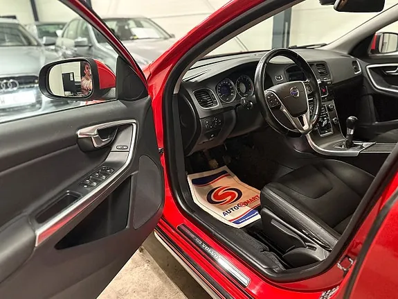Volvo V60 2012 photo 4