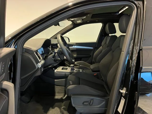 Audi Q5 2023 photo 3